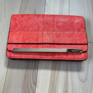 Guess Coral Snakeskin Clutch – Bold Faux Leather Finish